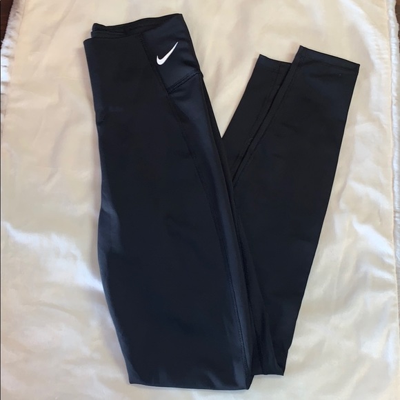 ❌SOLD💕Nike dri fit black classic leggings💕 - Picture 2 of 6